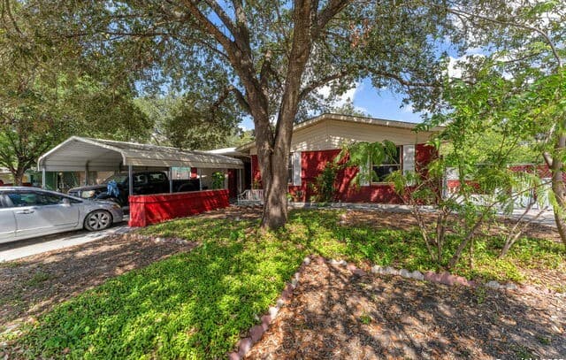 3-bedroom rental at 4414 Hall Park in San Antonio, TX — photo 2