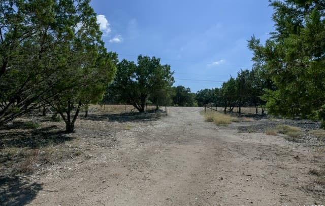 rental at 26530 Fawn Mountain in Boerne, TX — photo 5