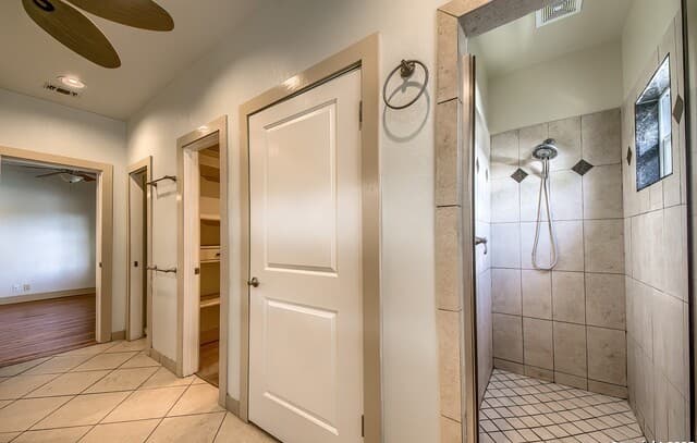2-bedroom rental at 607 Blakeley Dr in San Antonio, TX — photo 5
