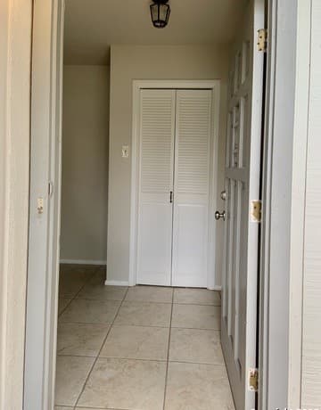 3-bedroom rental at 5711 Gillis in San Antonio, TX — photo 3