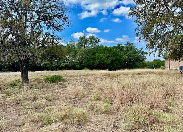 rental at 8423 Rochelle Rd in San Antonio, TX — photo 3