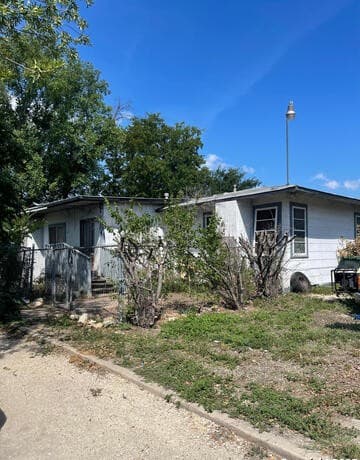 rental at 322 S Audubon in San Antonio, TX — photo 5