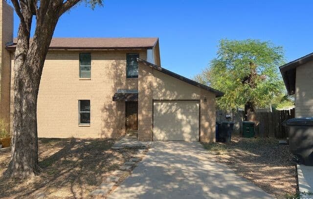 3-bedroom rental at 6829 Betty Levy in San Antonio, TX — photo 2