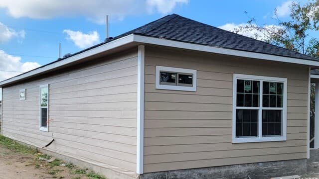 3-bedroom rental at 595 Morningview Dr. in San Antonio, TX — photo 3