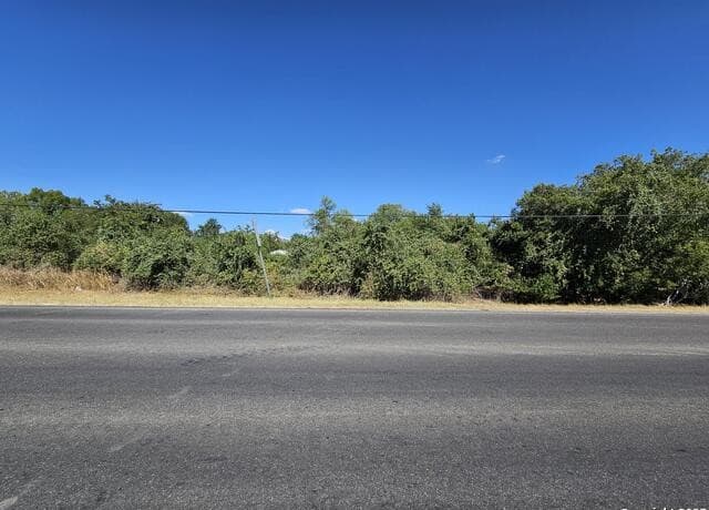 rental at 2026 3rd in Floresville, TX — photo 1
