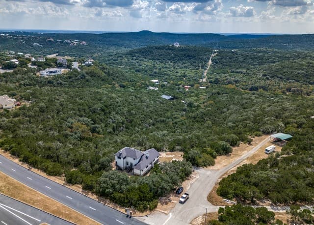 3-bedroom rental at 11506 Mountain Climb in Helotes, TX — photo 3