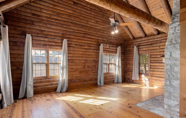 Home for sale at 387 Schmidtzinsky in Fredericksburg, TX — photo 2