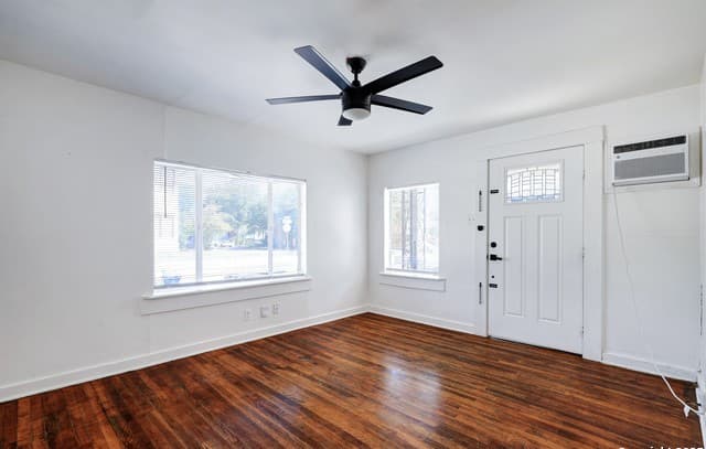 rental at 522 E Myrtle in San Antonio, TX — photo 4