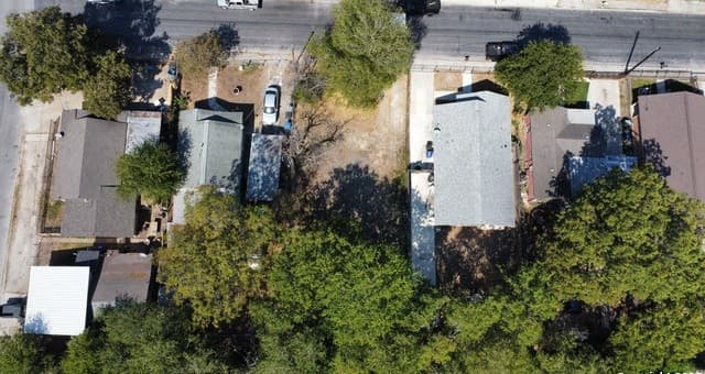 rental at 1254 Vermont in San Antonio, TX — photo 2