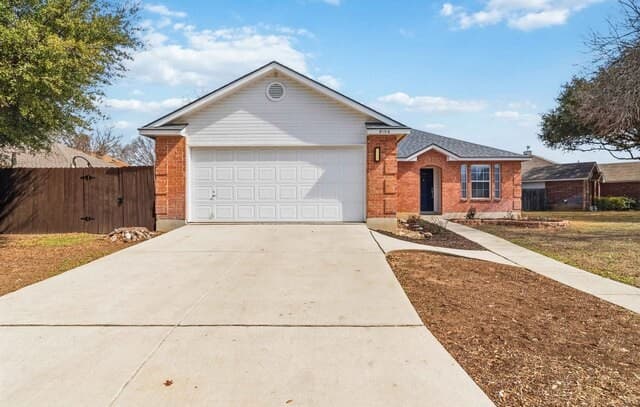 4-bedroom rental at 9127 Victory Pass in San Antonio, TX — photo 1