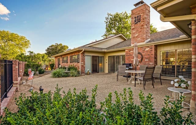 Home for sale at 6118 Crescent Falls in Windcrest, TX — photo 4