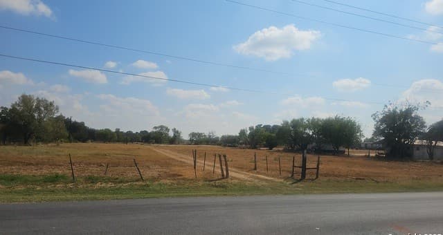 rental at 18000 Wisdom Rd in Lytle, TX — photo 1
