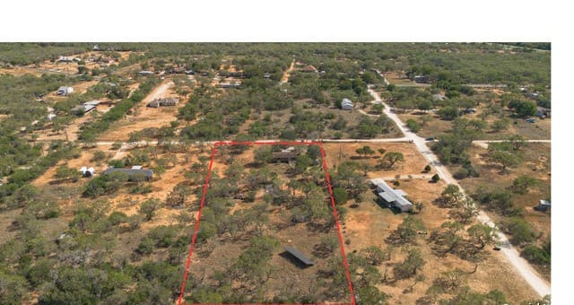 3-bedroom rental at 13155 Laguna in San Antonio, TX — photo 4