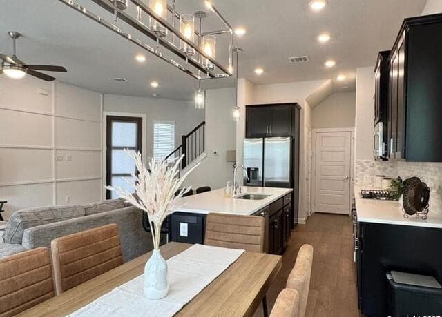 3-bedroom rental at 5843 Whitby Rd Unit UNIT 13 in San Antonio, TX — photo 1