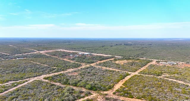 rental at 291 County Road 1670 in Moore, TX — photo 4
