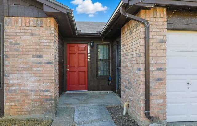 3-bedroom rental at 11439 Rousseau in San Antonio, TX — photo 3