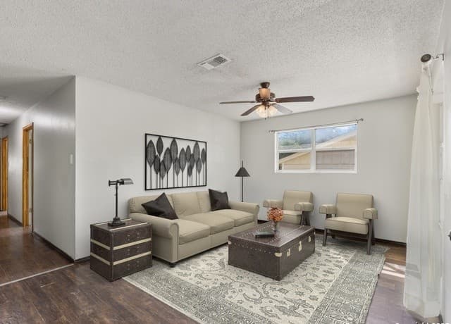 3-bedroom rental at 142 Jean in San Antonio, TX — photo 5