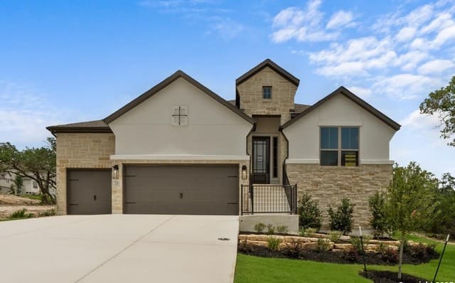 5-bedroom rental at 270 Blue Diamond in Boerne, TX — photo 1
