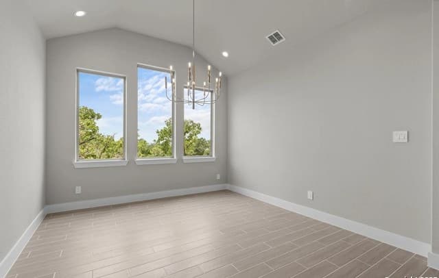 5-bedroom rental at 270 Blue Diamond in Boerne, TX — photo 5