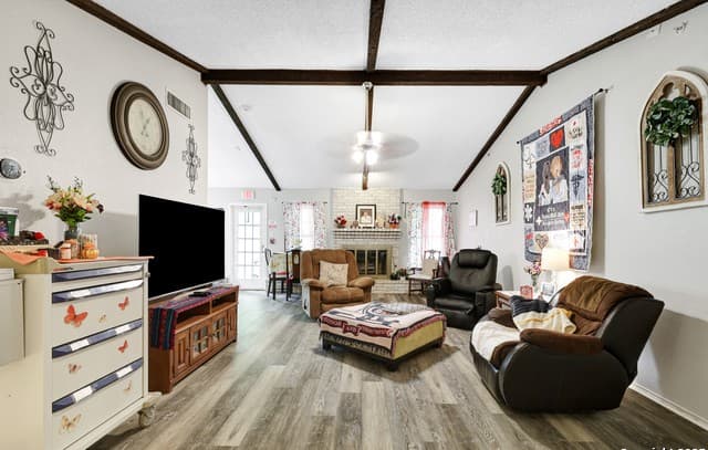 3-bedroom rental at 13415 Lobelia in San Antonio, TX — photo 4