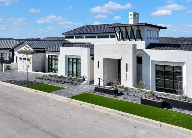 Home for sale at 21511 Privada Avila in San Antonio, TX — photo 2