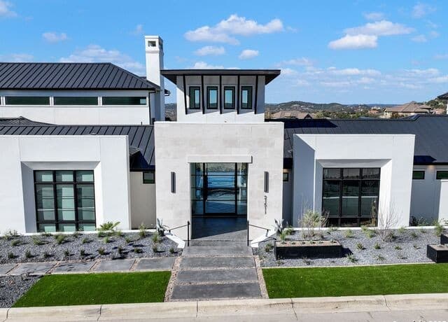 Home for sale at 21511 Privada Avila in San Antonio, TX — photo 3