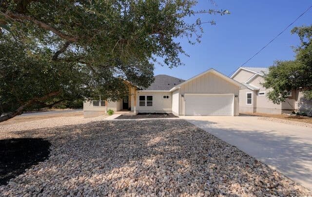 Home for sale at 101 N John Bird in Blanco, TX — photo 2