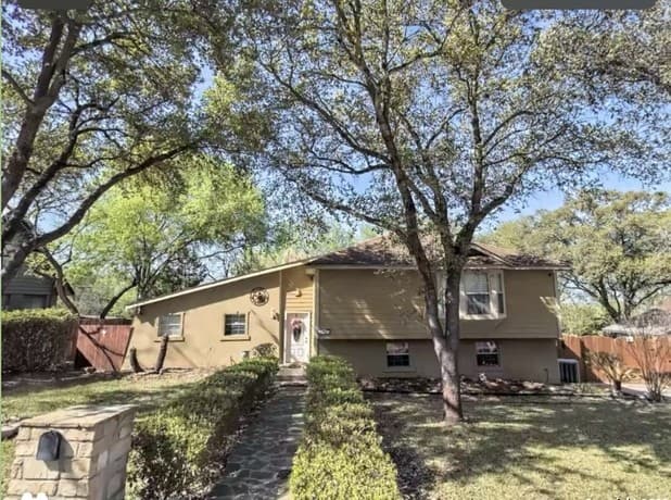4-bedroom rental at 3407 Kashmuir in San Antonio, TX — photo 1
