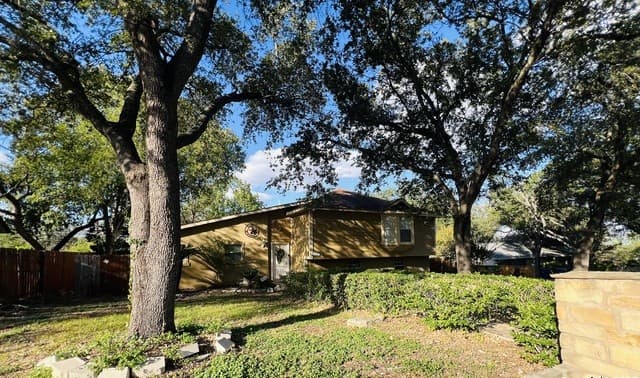4-bedroom rental at 3407 Kashmuir in San Antonio, TX — photo 3