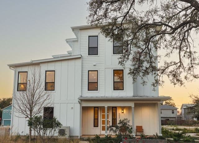 Home for sale at 503 Burrus Place in San Antonio, TX — photo 4