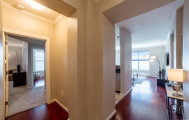 2-bedroom rental at 7342 Oak Manor Unit 7202 in San Antonio, TX — photo 2