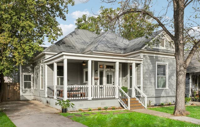 3-bedroom rental at 721 Saint James in San Antonio, TX — photo 2