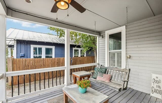 3-bedroom rental at 721 Saint James in San Antonio, TX — photo 5