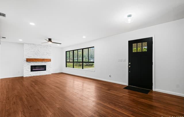 3-bedroom rental at 728 Rittiman Rd in San Antonio, TX — photo 4