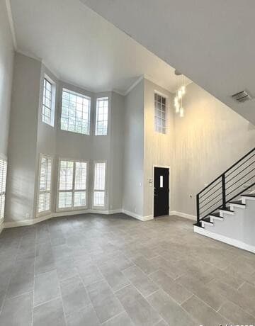 4-bedroom rental at 410 Shadowbluff in San Antonio, TX — photo 3