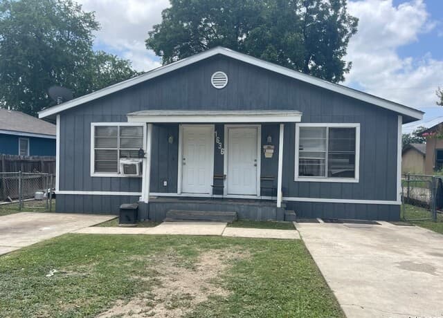 rental at 1636 Santa Anna in San Antonio, TX — photo 1