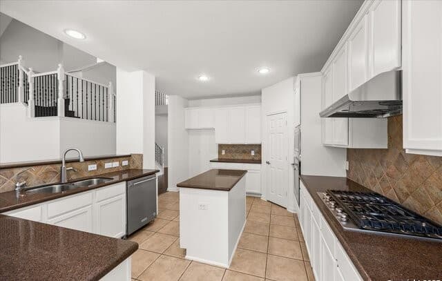 Home for sale at 25439 Bunker Dr in San Antonio, TX — photo 5