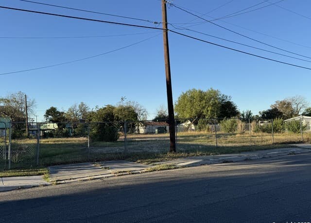 Home for sale at 134 Gentry in San Antonio, TX — photo 2