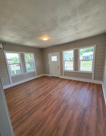 rental at 1827 Highland in San Antonio, TX — photo 2