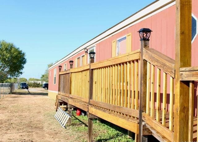 3-bedroom rental at 13014 Bernhardt Rd in San Antonio, TX — photo 3