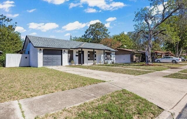 4-bedroom rental at 5027 Creekmoor in San Antonio, TX — photo 2