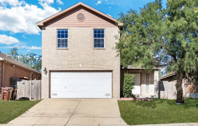 3-bedroom rental at 8515 Shaenfield Pl in San Antonio, TX — photo 1