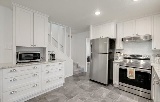 2-bedroom rental at 11 Gallery Unit 11 in San Antonio, TX — photo 5