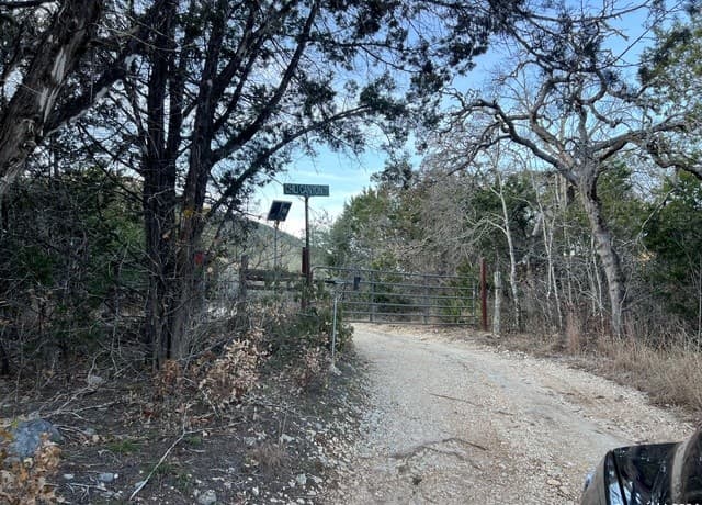 rental at 69 Wagon Wheel in Bandera, TX — photo 2