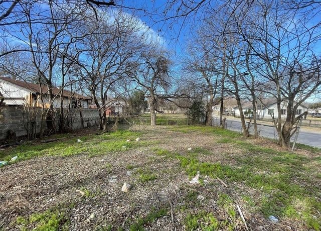 rental at 215 Grimes in San Antonio, TX — photo 5