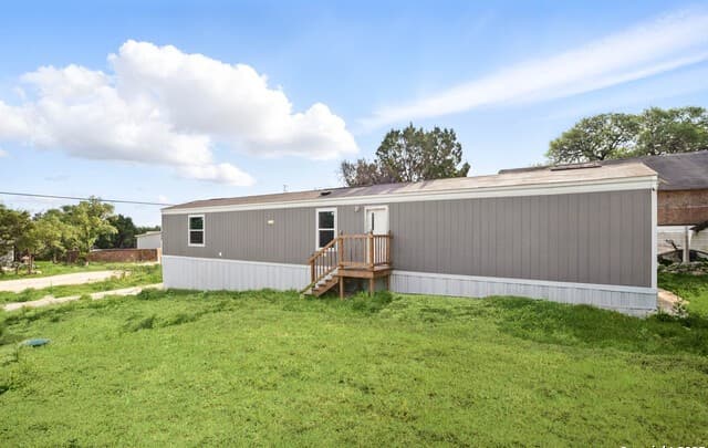3-bedroom rental at 938 Covered Wagon in Spring Branch, TX — photo 1