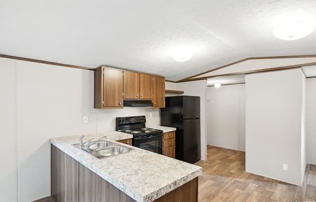 3-bedroom rental at 938 Covered Wagon in Spring Branch, TX — photo 3