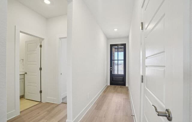 4-bedroom rental at 9204 Carmel View in Schertz, TX — photo 5