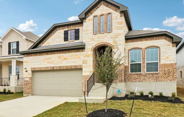 4-bedroom rental at 11439 Feather Vale in San Antonio, TX — photo 5