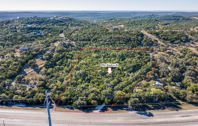 rental at 18961 Bandera in Helotes, TX — photo 2